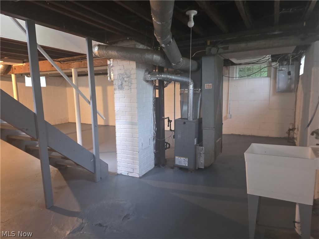 815 Russell Avenue Akron OH 44307