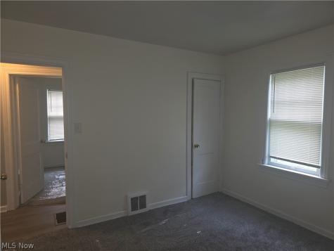 815 Russell Avenue Akron OH 44307