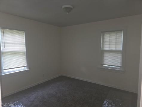 815 Russell Avenue Akron OH 44307