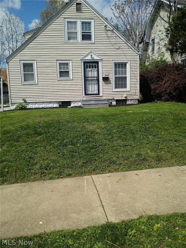 815 Russell Avenue Akron OH 44307