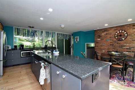 1944 Laurel Hill Drive South Euclid OH 44121