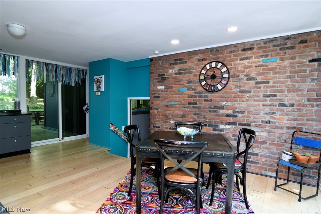 1944 Laurel Hill Drive South Euclid OH 44121