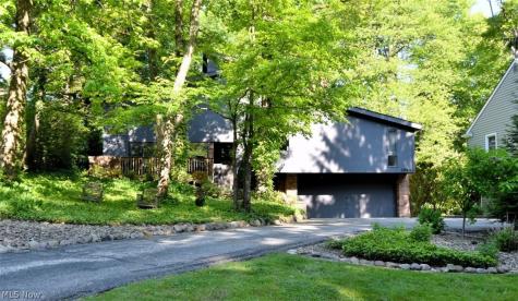 1944 Laurel Hill Drive South Euclid OH 44121