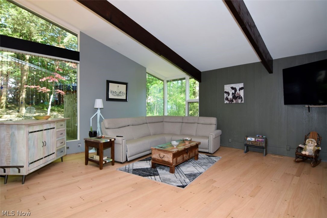 1944 Laurel Hill Drive South Euclid OH 44121