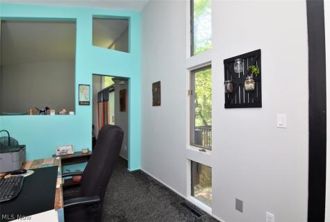1944 Laurel Hill Drive South Euclid OH 44121