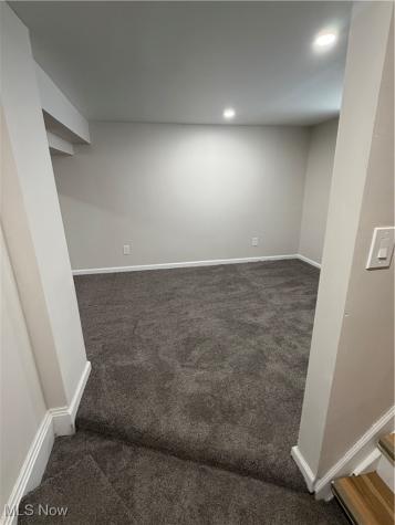 1381 E 110 Street Cleveland OH 44106