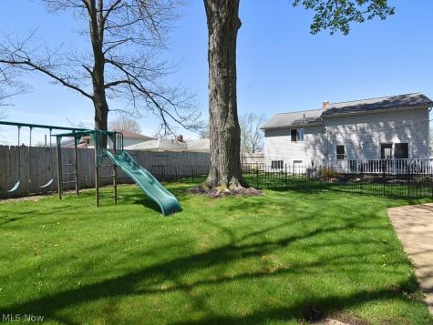36158 Hillcrest Drive Eastlake OH 44095