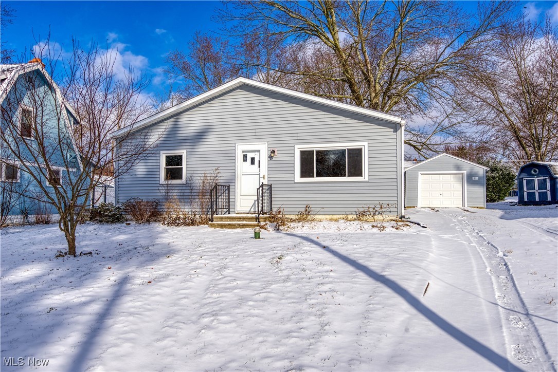 71 Delora Drive Akron OH 44319