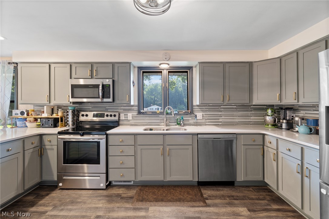 800 Woodview Drive NE Massillon OH 44646