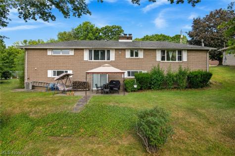 800 Woodview Drive NE Massillon OH 44646