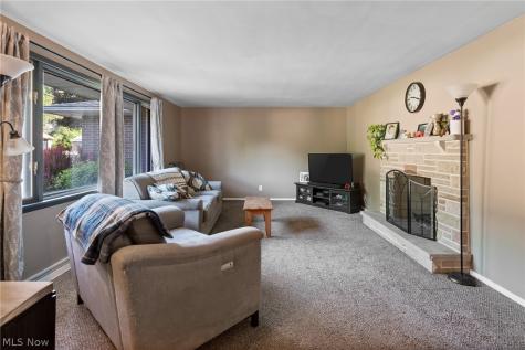 800 Woodview Drive NE Massillon OH 44646