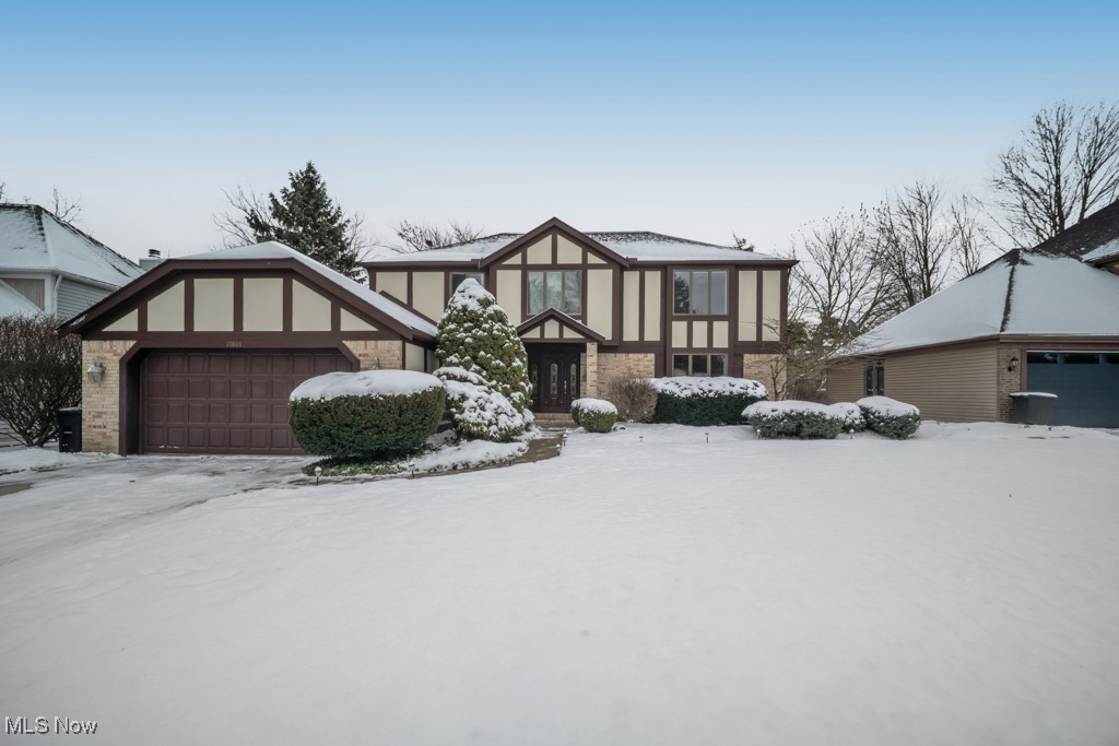 17801 Saratoga Trail Strongsville OH 44136