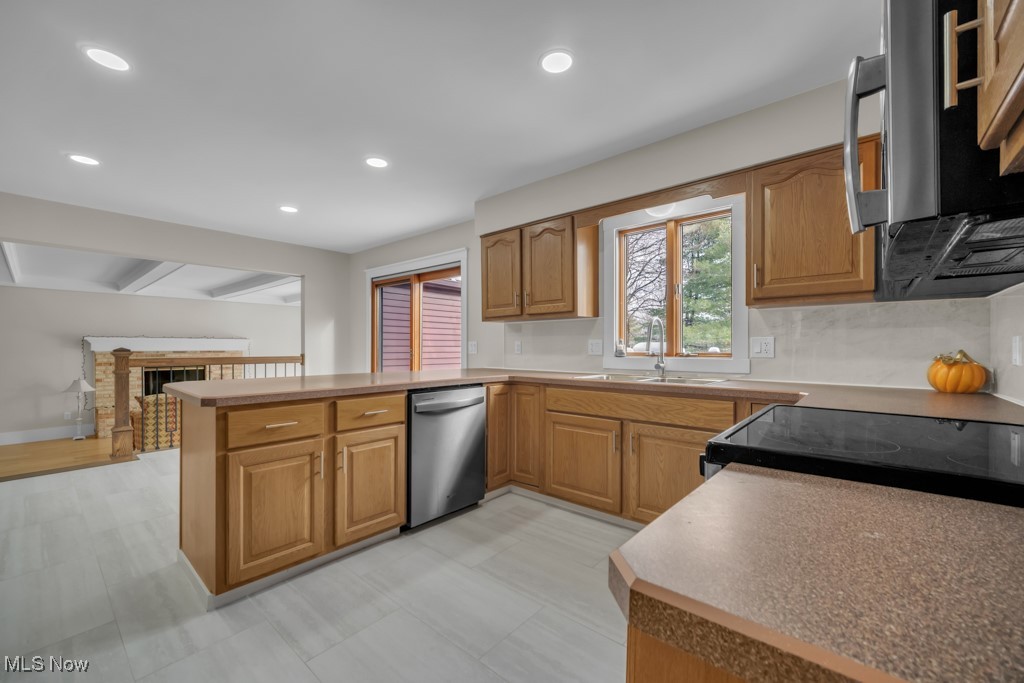 17801 Saratoga Trail Strongsville OH 44136