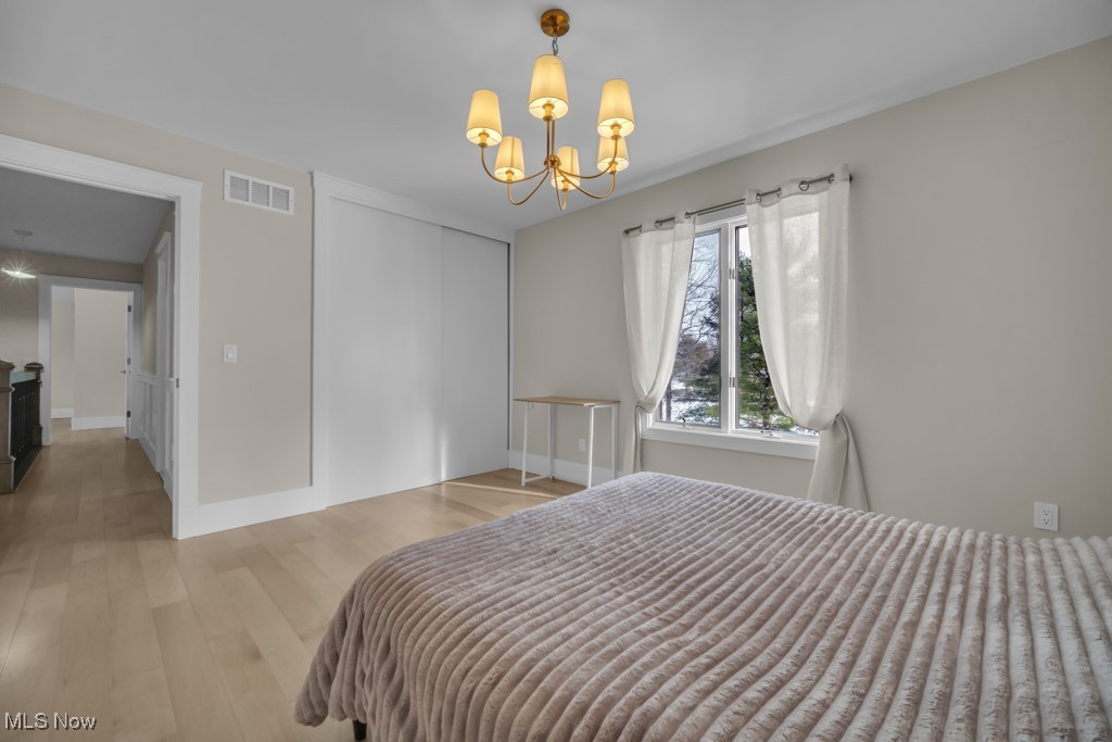 17801 Saratoga Trail Strongsville OH 44136