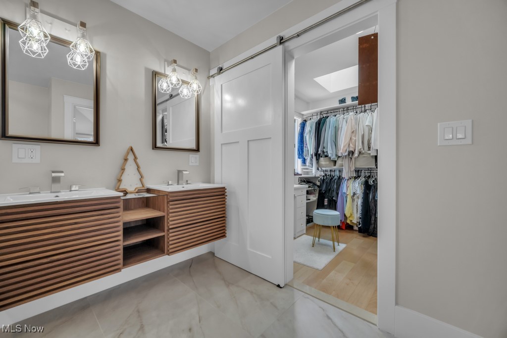 17801 Saratoga Trail Strongsville OH 44136