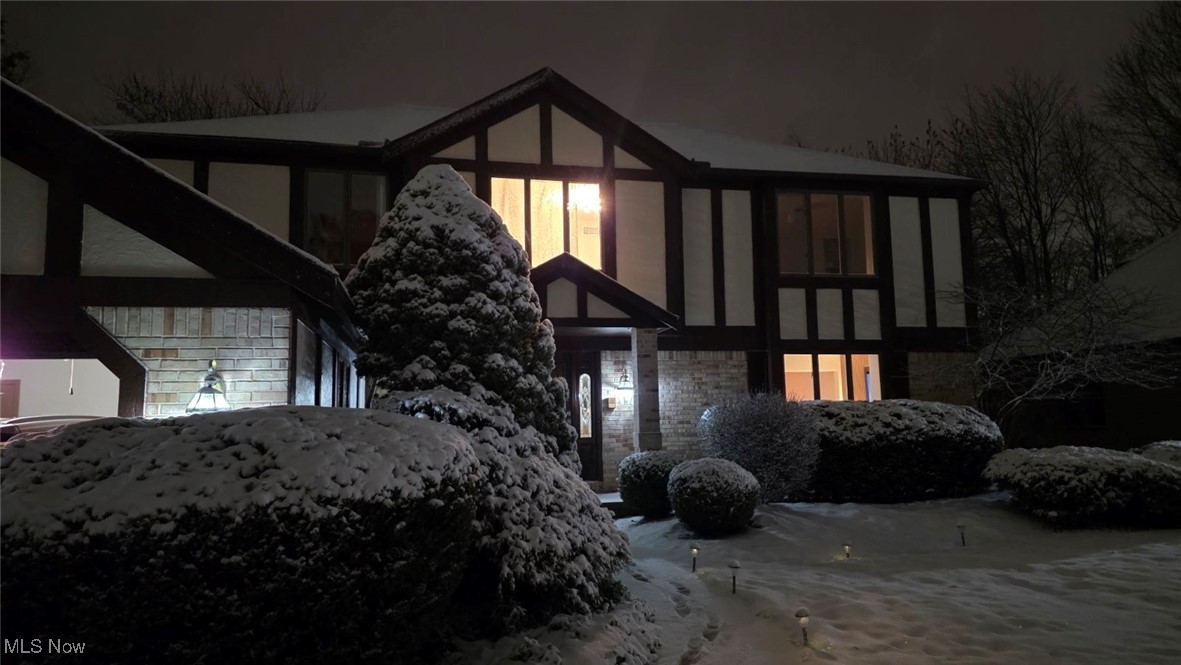 17801 Saratoga Trail Strongsville OH 44136