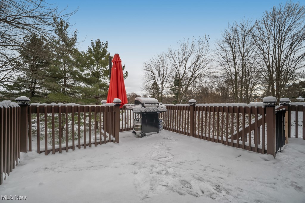 17801 Saratoga Trail Strongsville OH 44136