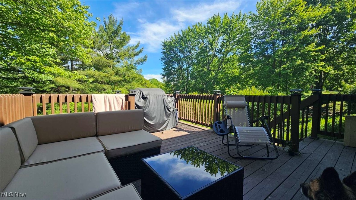 17801 Saratoga Trail Strongsville OH 44136