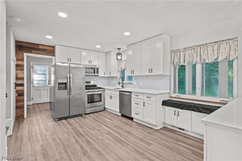 3820 Meadowbrook Boulevard University Heights OH 44118