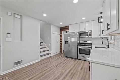 3820 Meadowbrook Boulevard University Heights OH 44118