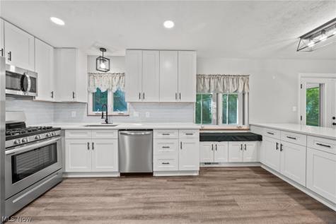 3820 Meadowbrook Boulevard University Heights OH 44118