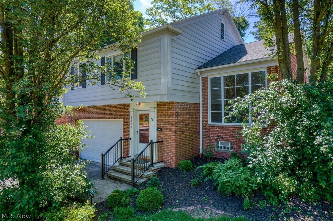 3820 Meadowbrook Boulevard University Heights OH 44118