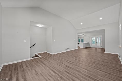 3820 Meadowbrook Boulevard University Heights OH 44118