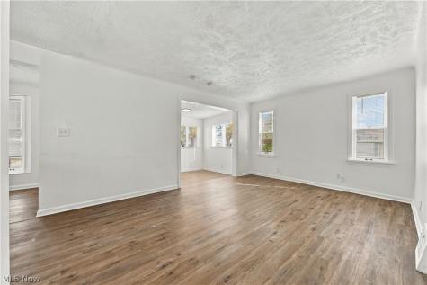 12404 Oak Park Boulevard Garfield Heights OH 44125