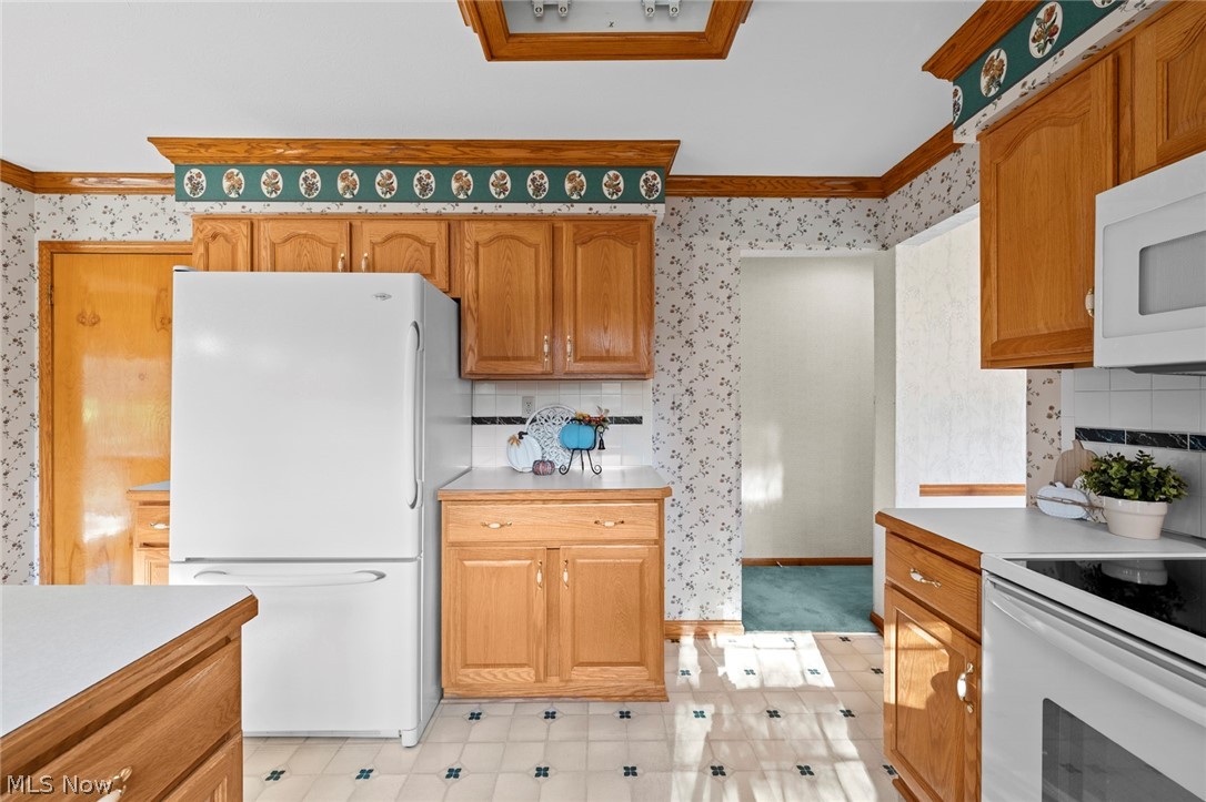 594 N Hidden Valley Road Cuyahoga Falls OH 44223