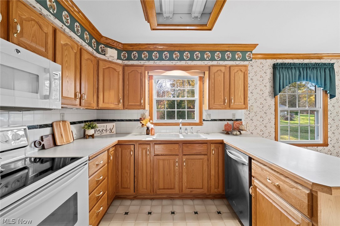 594 N Hidden Valley Road Cuyahoga Falls OH 44223