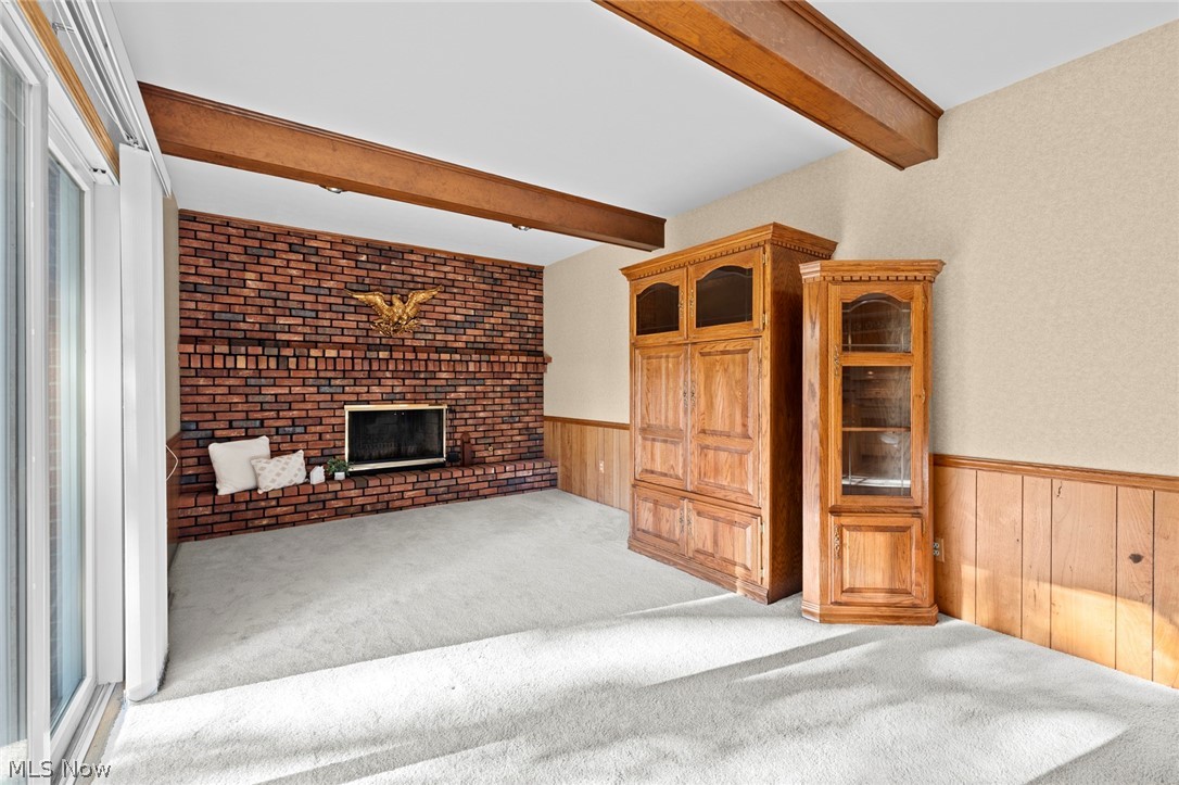 594 N Hidden Valley Road Cuyahoga Falls OH 44223