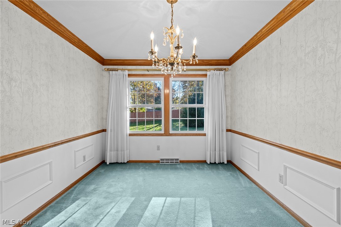 594 N Hidden Valley Road Cuyahoga Falls OH 44223