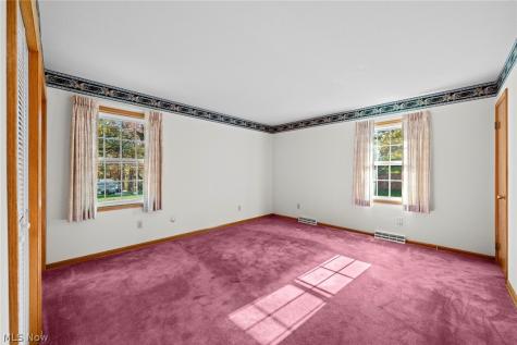 594 N Hidden Valley Road Cuyahoga Falls OH 44223