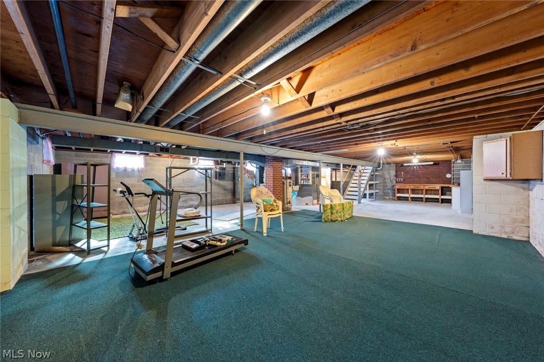 594 N Hidden Valley Road Cuyahoga Falls OH 44223