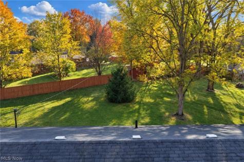 594 N Hidden Valley Road Cuyahoga Falls OH 44223