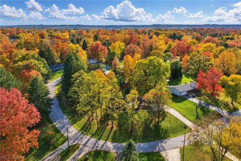 594 N Hidden Valley Road Cuyahoga Falls OH 44223