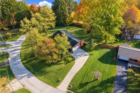594 N Hidden Valley Road Cuyahoga Falls OH 44223