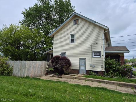 1629 Gibbs Avenue NE Canton OH 44705