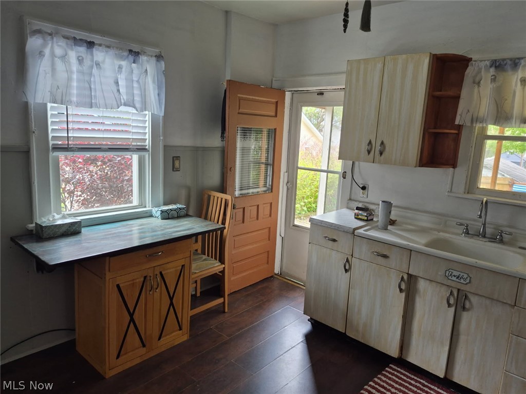 1629 Gibbs Avenue NE Canton OH 44705