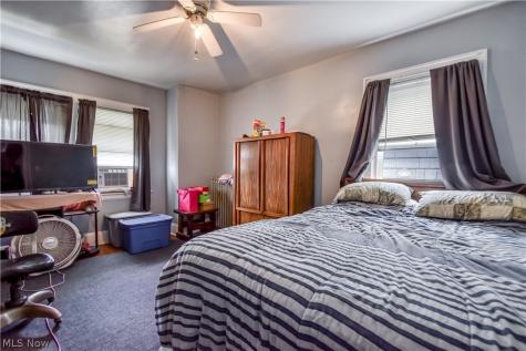 1854 Burnette Avenue Cleveland OH 44112