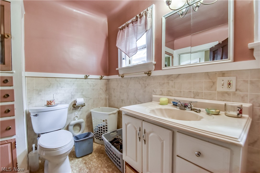 1854 Burnette Avenue East Cleveland OH 44112