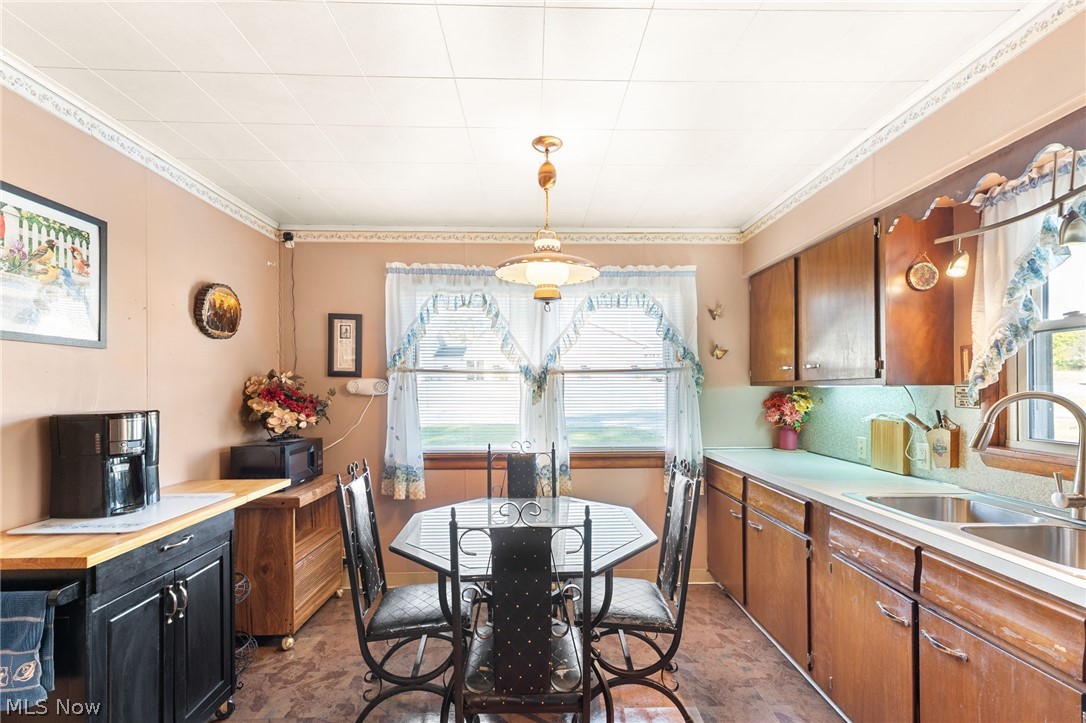 380 Moody Avenue SW Carrollton OH 44615