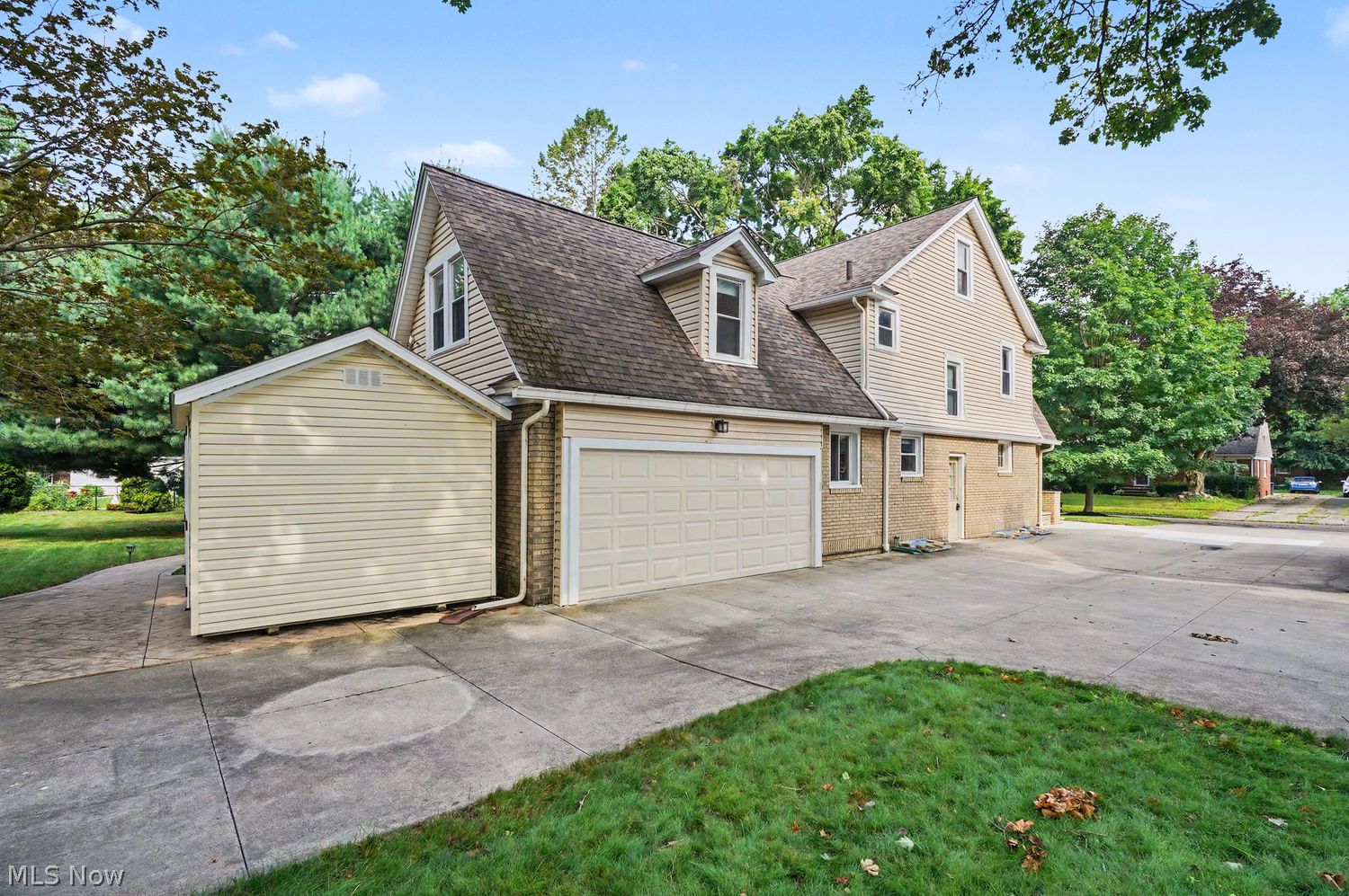 268 Malden Street Akron OH 44313