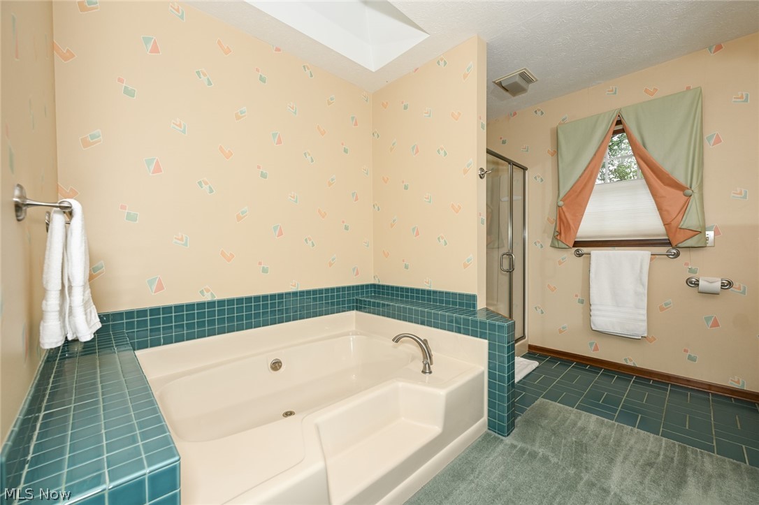 801 Robinson Spur Bath OH 44333