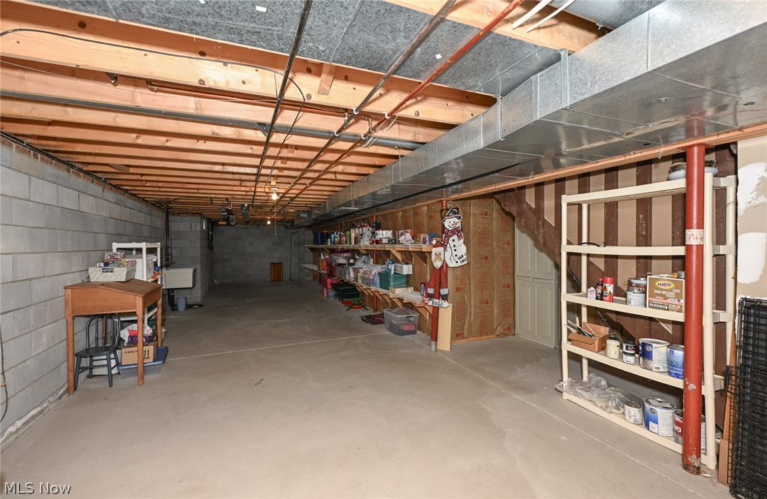 801 Robinson Spur Bath OH 44333