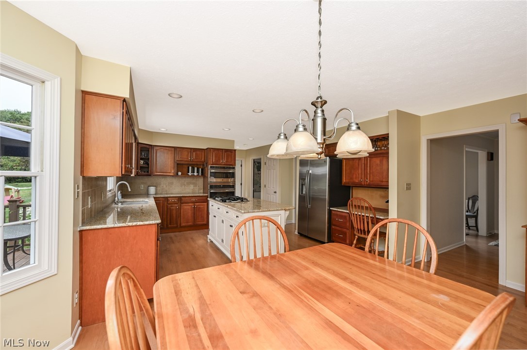 801 Robinson Spur Bath OH 44333