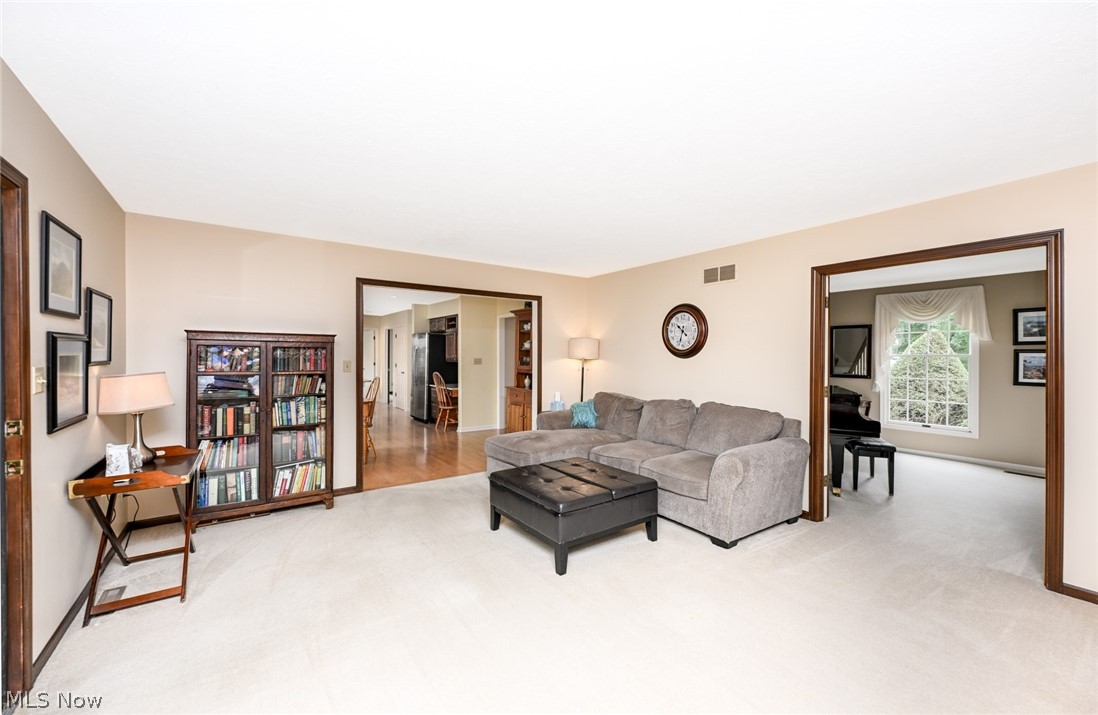 801 Robinson Spur Bath OH 44333