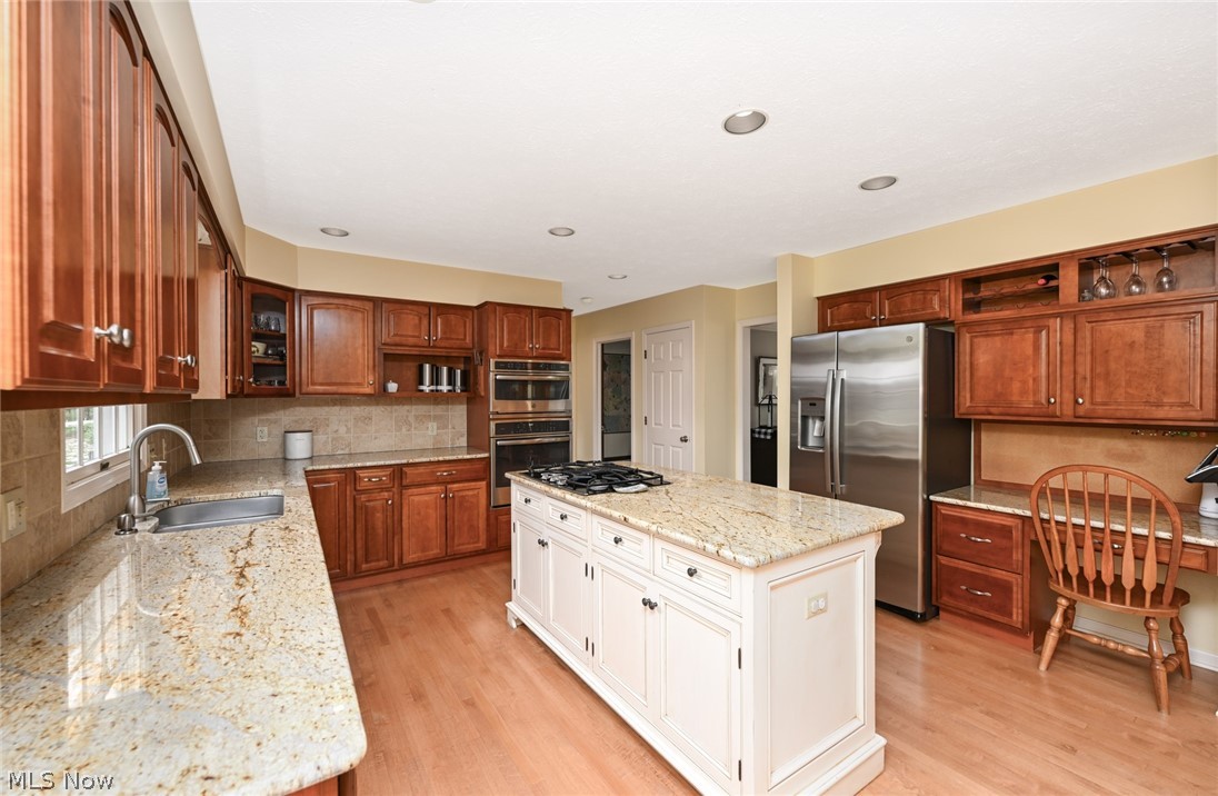 801 Robinson Spur Bath OH 44333