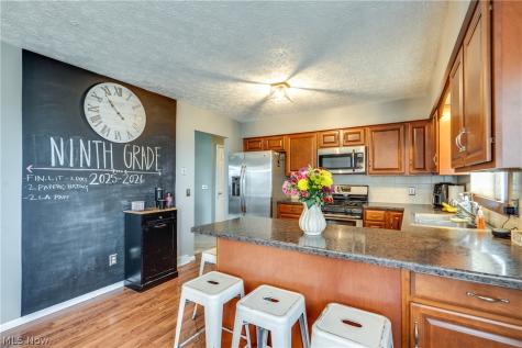 7363 Paxton Street NE Canton OH 44721