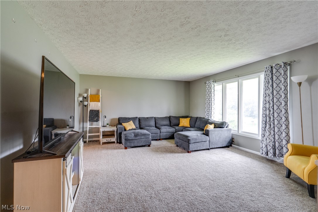 7363 Paxton Street NE Canton OH 44721